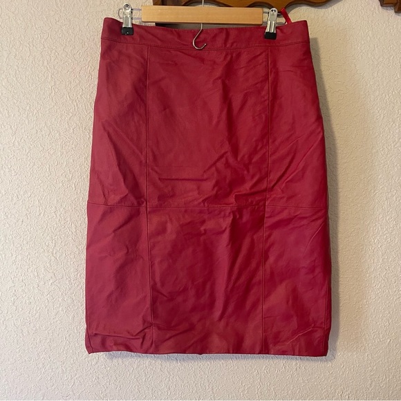 Elegant Red Women's Skirt by RZR leather collections - Picture 1 of 7